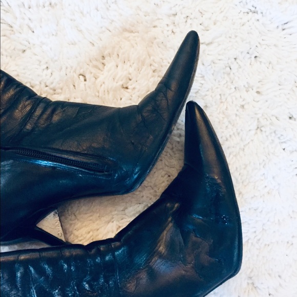 Authentic Chanel booties - Picture 2 of 8